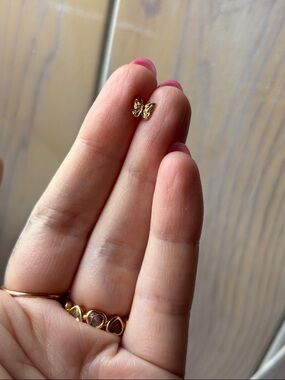 14K Butterfly push pin